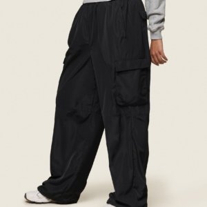 GS x Leana Deeb Woven Joggers – Image 6