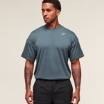 OVERSIZED PERFORMANCE T-SHIRT