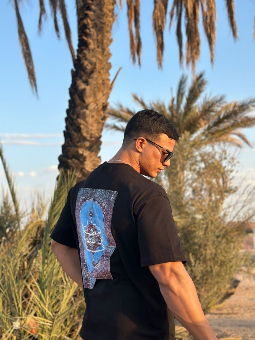 Sportif marocain portant un vêtement de sport Gymshark à Casablanca