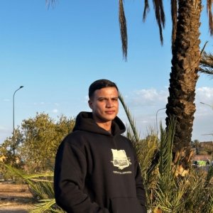 AUTHENTICxSAW HOODIE HORSE DREAMS OVERSIZE UNISEX – Image 2