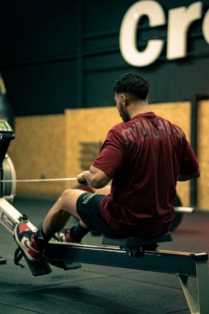 Hamza El Magradi portant un T-shirt Gymshark Oversize vendu par le revendeur officiel Gymshark au Maroc