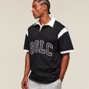 • Matière confortable pour le sport ou les jours off • Style oversize idéal pour un pump cover • Imprimé GSLM imposant • Look incroyable