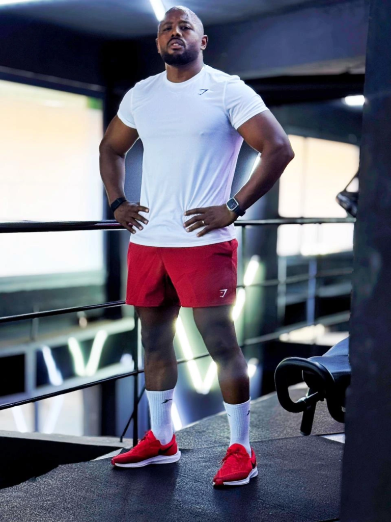 Vêtements de sport au Maroc avec tenue Gymshark pour entraînement fitness
