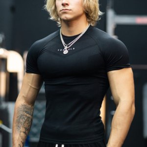 YOUNGLA-SUPERVILLAIN – Image 1