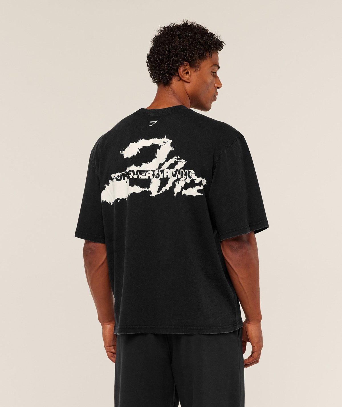 images-StreetwearSeasonalsGraphicOSTShirtGSBlackA4B2C_BB2J_2741_V2_1920x