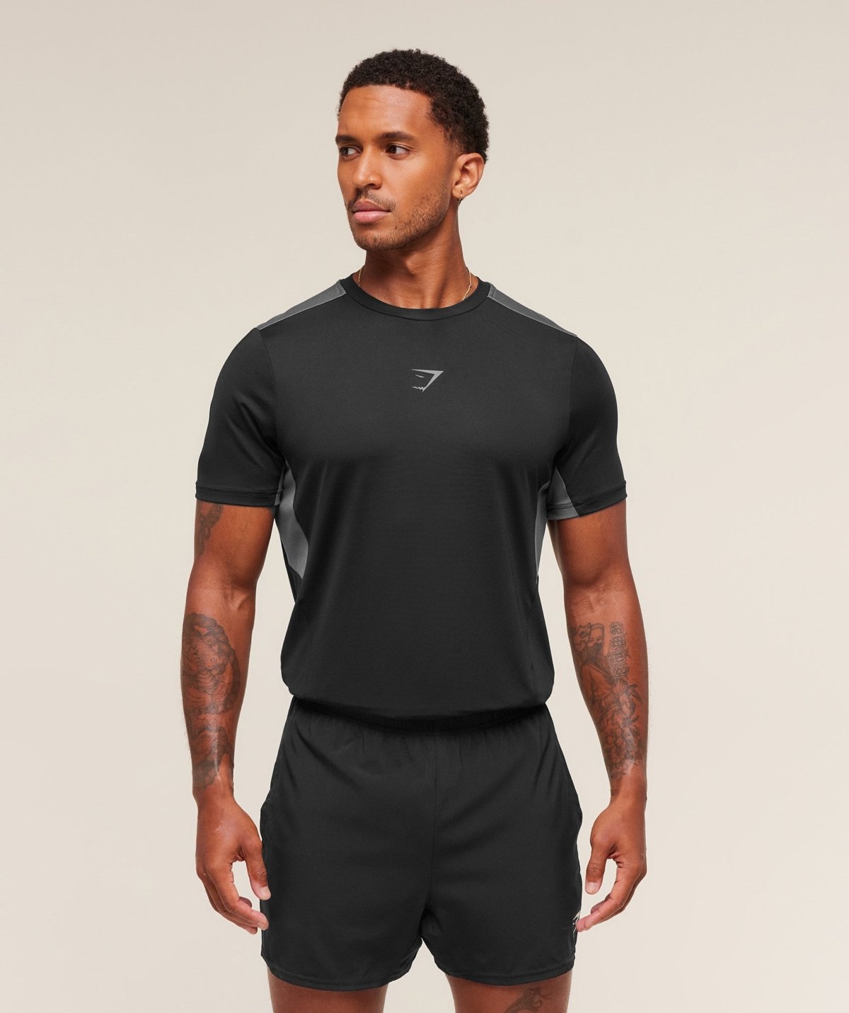 images-SportMeshPatternedColourBlockT_ShirtGSBlackGSDarkGreyA2B5V_BB3K_0939_1920x T-Shirt Gymshark Sport homme