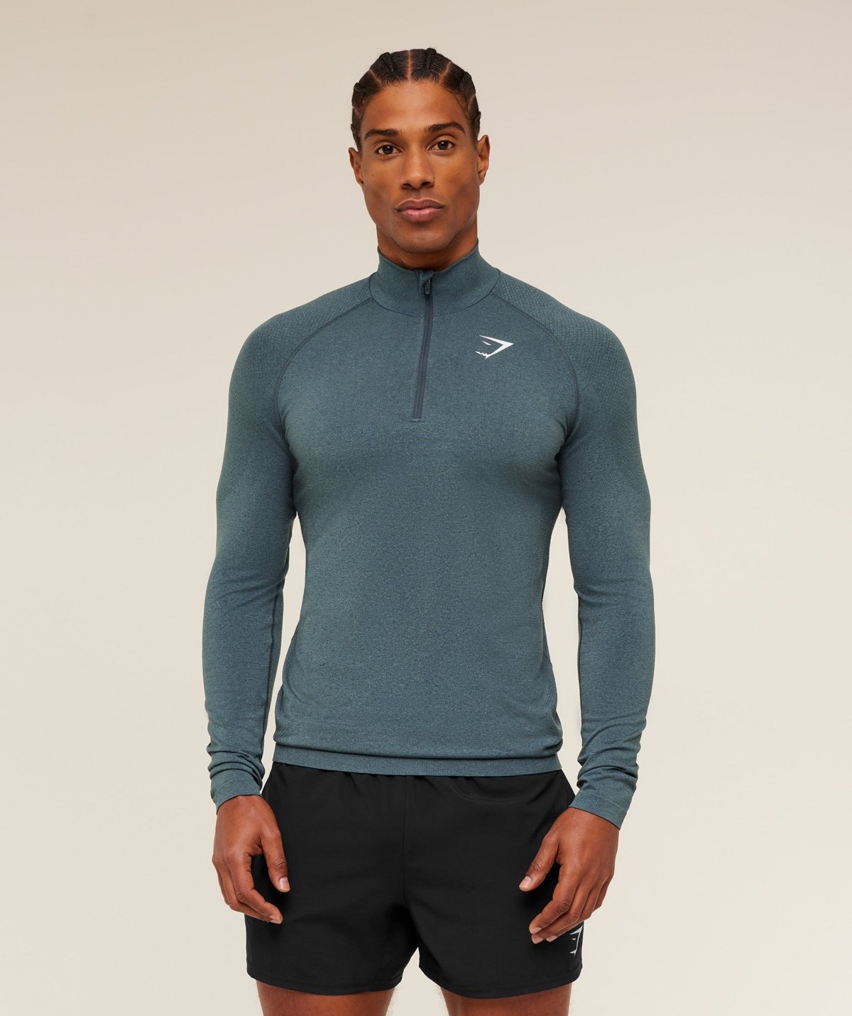 images-Vital14ZipPulloverGSIronBlueGSStealthBlueA3A4P_UD79_0488_V2.jpg Haut Zippé Gymshark Vital noir homme